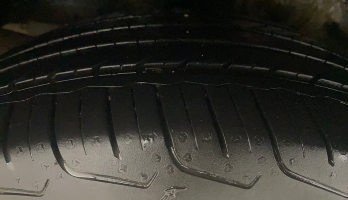 2017 Honda WR-V 1.2L I-VTEC VX MT, Petrol, Manual, 57,080 km, Right Rear Tyre Tread