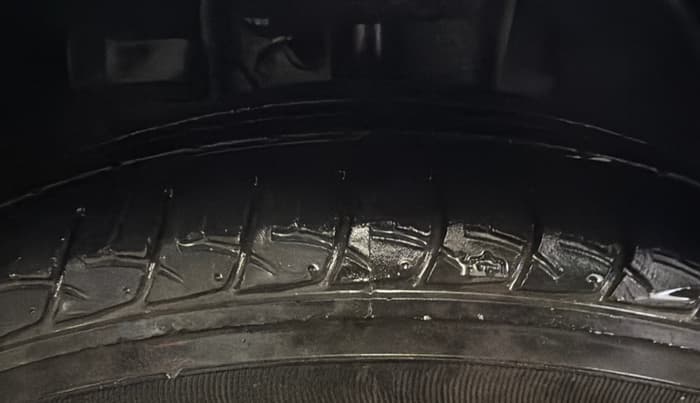 2021 Tata Tiago XT (O) PETROL, CNG, Manual, 70,448 km, Left Front Tyre Tread