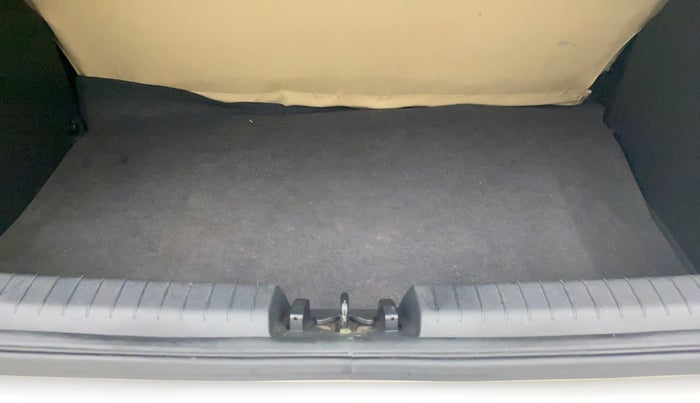 2018 Hyundai Elite i20 ASTA 1.2  CVT, Petrol, Automatic, 41,521 km, Boot Inside
