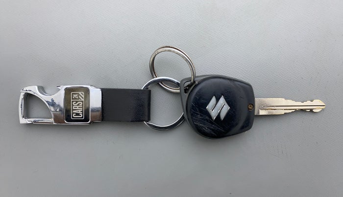 2014 Maruti Swift Dzire VDI BS IV, Diesel, Manual, 1,26,729 km, Key Close Up