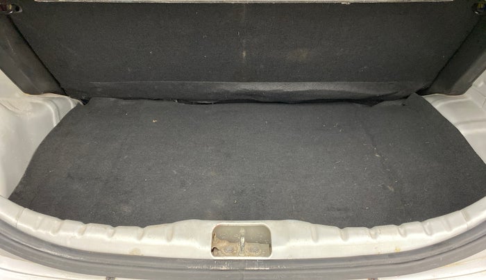 2016 Hyundai Eon MAGNA PLUS, Petrol, Manual, 59,352 km, Boot Inside