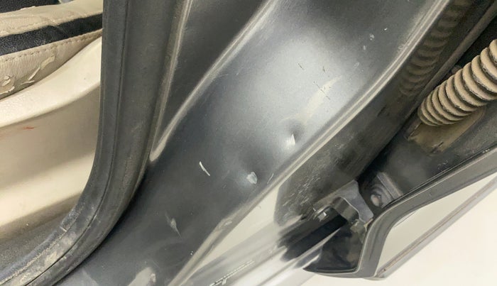 2012 Volkswagen Polo HIGHLINE1.2L, Petrol, Manual, 90,995 km, Left B pillar - Slightly dented