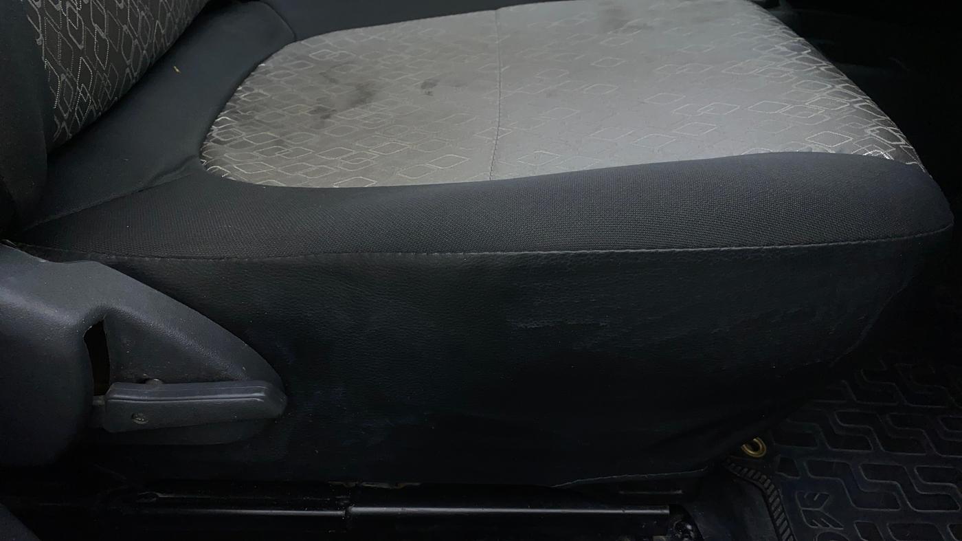 2018 Maruti Alto 800 LXI, Petrol, Manual, 64,885 km, Driver Side Adjustment Panel