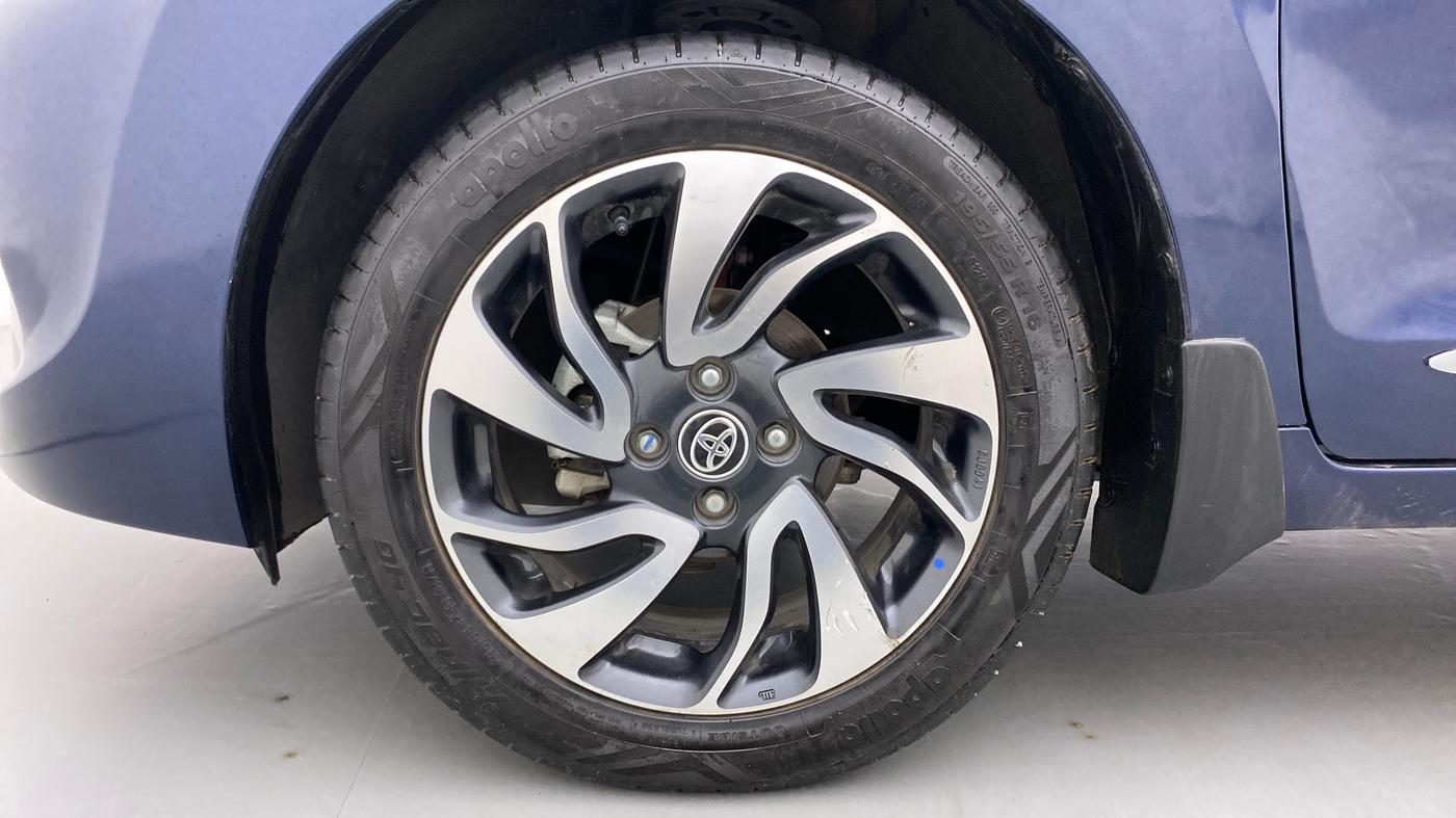 2021 Toyota Glanza V CVT, Petrol, Automatic, 11,499 km, Left Front Wheel