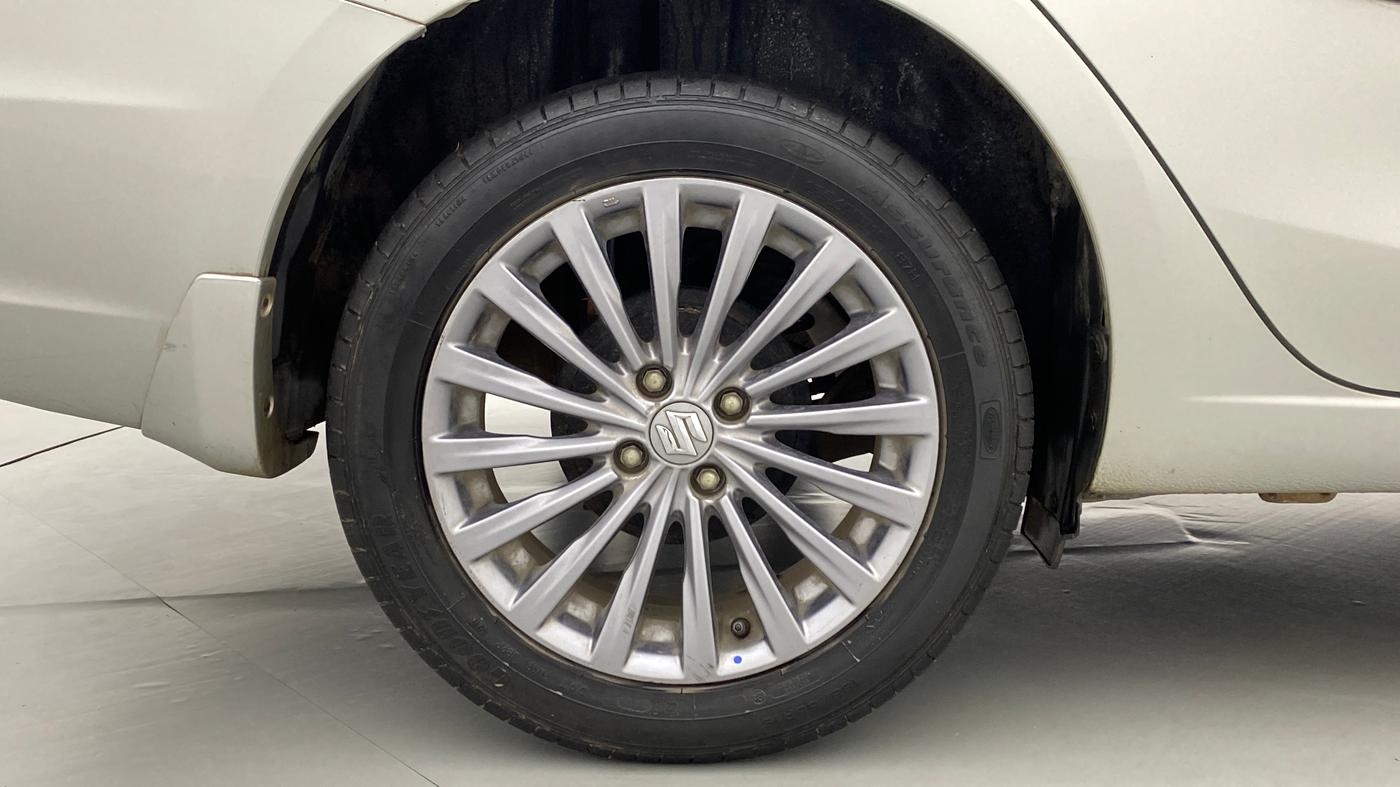 2018 Maruti Ciaz ALPHA 1.4 VVT AMT, Petrol, Automatic, 24,798 km, Right Rear Wheel
