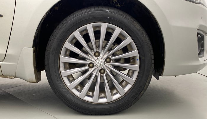 2018 Maruti Ciaz ALPHA 1.4 VVT AMT, Petrol, Automatic, 24,798 km, Right Front Wheel