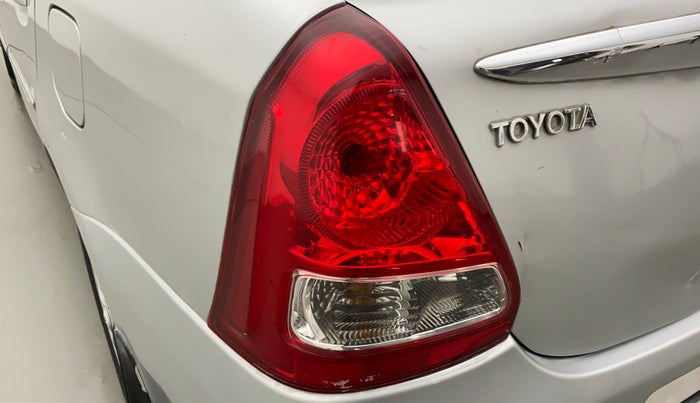 2011 Toyota Etios V, Petrol, Manual, 50,491 km, Left tail light - Minor scratches