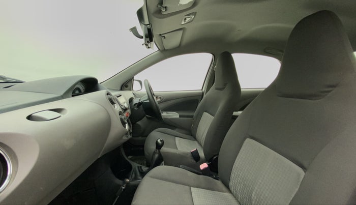 2011 Toyota Etios V, Petrol, Manual, 50,491 km, Right Side Front Door Cabin