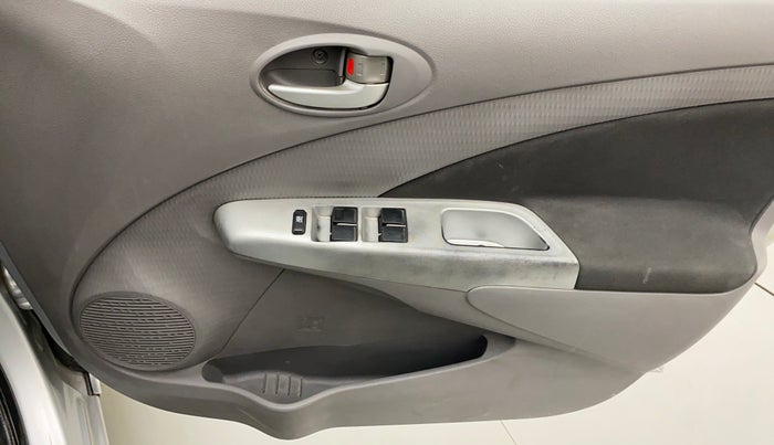 2011 Toyota Etios V, Petrol, Manual, 50,491 km, Driver Side Door Panels Control