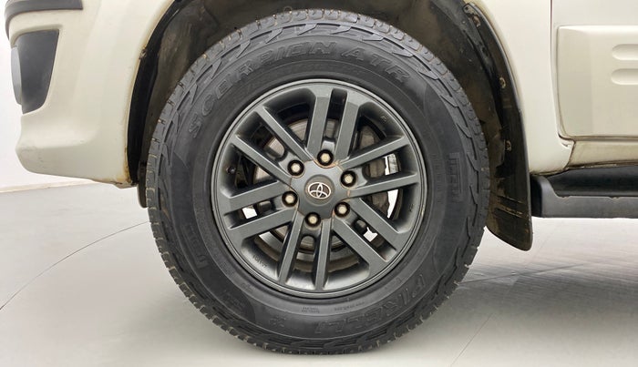 2016 Toyota Fortuner 3.0 MT 4X2, Diesel, Manual, 87,704 km, Left Front Wheel