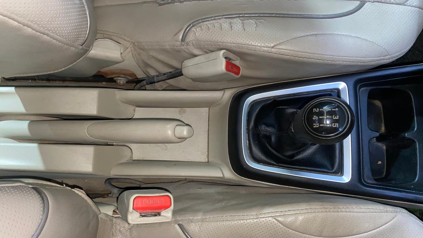 2022 Maruti Dzire LXI, CNG, Manual, 32,324 km, Gear Lever