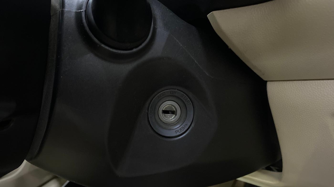 2022 Maruti Dzire LXI, CNG, Manual, 32,324 km, Keyless Start/ Stop Button