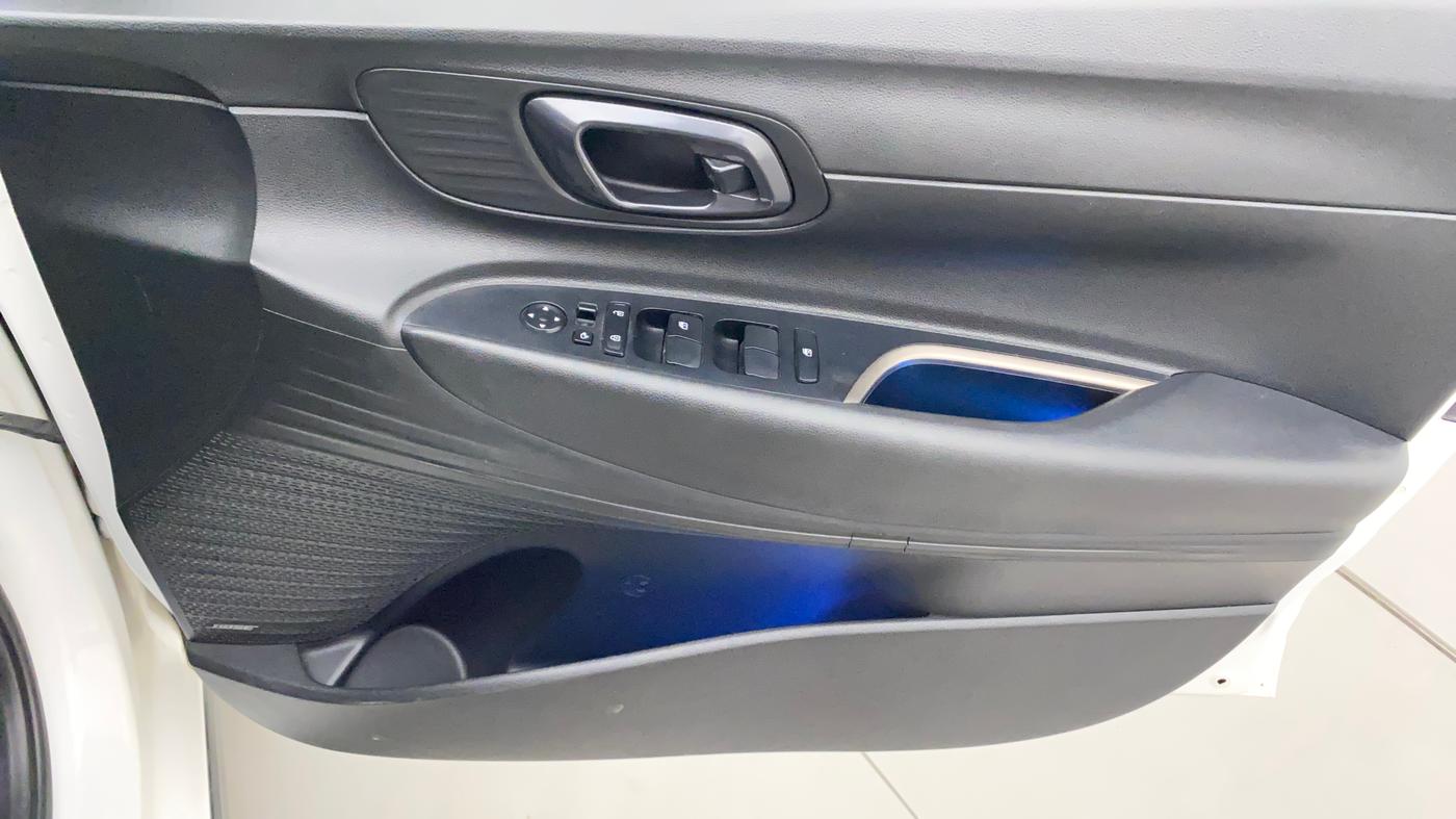 2021 Hyundai NEW I20 Asta 1.0 GDI Turbo IMT, Petrol, Manual, 56,450 km, Driver Side Door Panels Control
