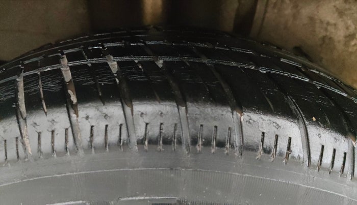 2018 Tata Tiago XZA PETROL, Petrol, Automatic, 1,45,004 km, Right Rear Tyre Tread