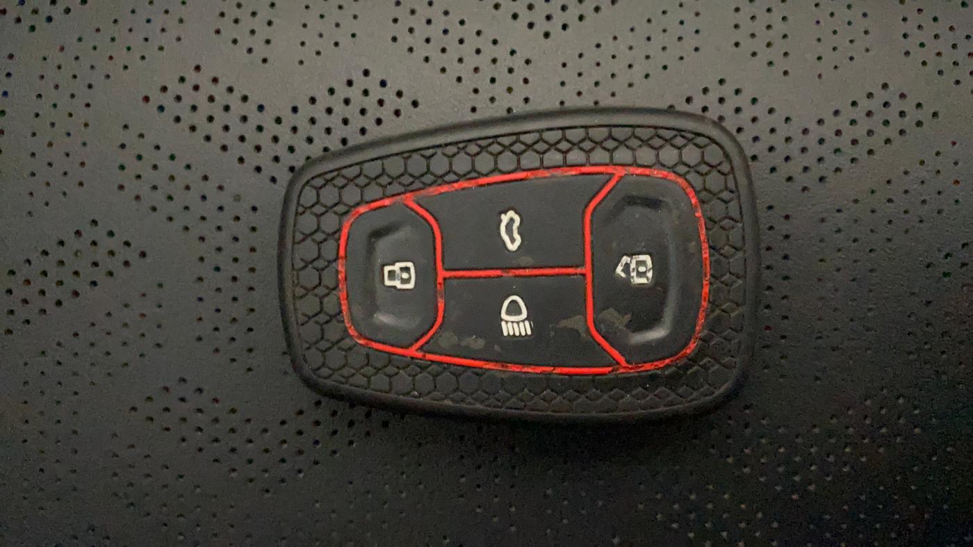 2021 Tata ALTROZ XZ PLUS PETROL, Petrol, Manual, 77,283 km, Key Close Up