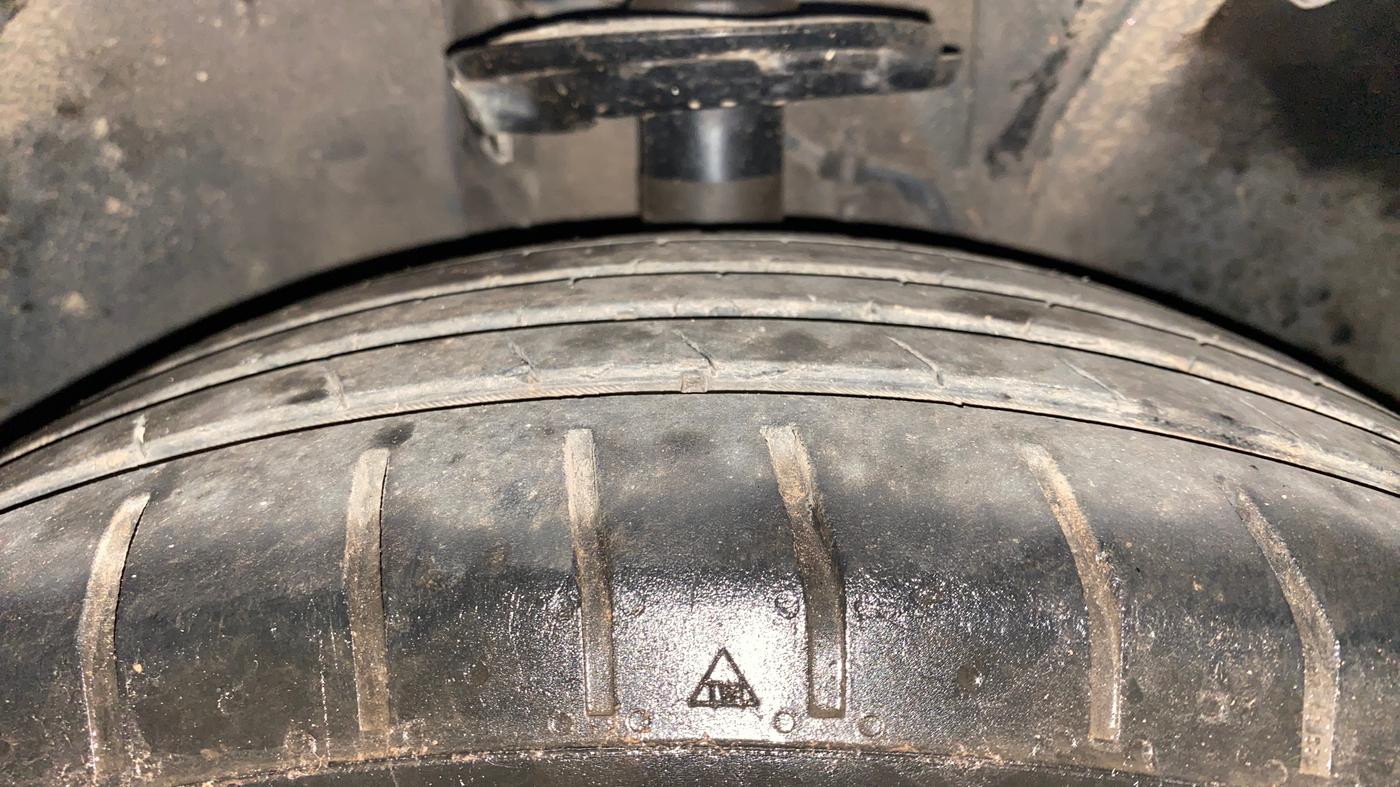 2021 Tata ALTROZ XZ PLUS PETROL, Petrol, Manual, 77,283 km, Right Front Tyre Tread