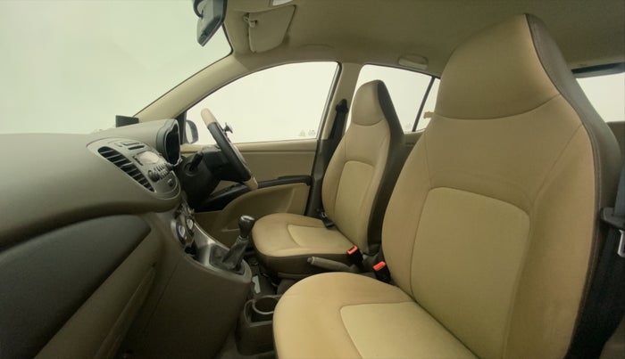 2014 Hyundai i10 SPORTZ 1.1, Petrol, Manual, 40,677 km, Right Side Front Door Cabin