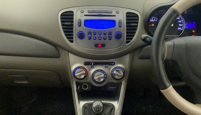 2014 Hyundai i10 SPORTZ 1.1, Petrol, Manual, 40,677 km, Air Conditioner
