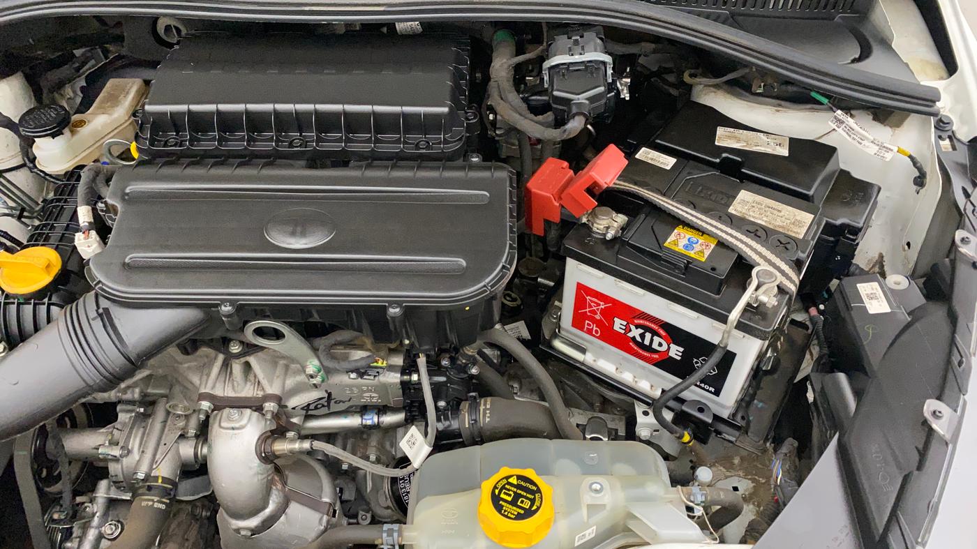 2025 Tata Tiago XM CNG, CNG, Manual, 18,190 km, Engine View - Left