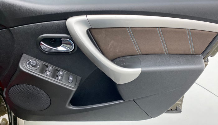 2020 Renault Duster RXZ, Petrol, Manual, 11,412 km, Driver Side Door Panels Control