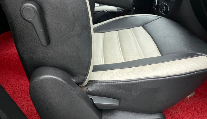 2020 Renault Duster RXZ, Petrol, Manual, 11,412 km, Driver Side Adjustment Panel