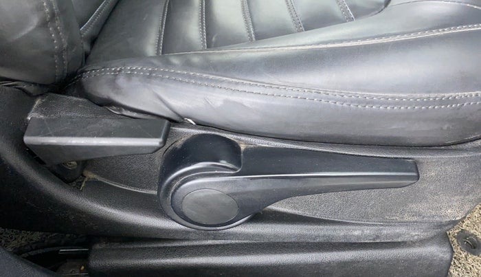 2018 Tata NEXON XZ+ 1.2, CNG, Manual, 60,163 km, Driver Side Adjustment Panel