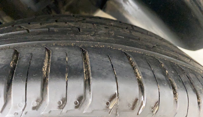 2018 Tata NEXON XZ+ 1.2, CNG, Manual, 60,163 km, Left Rear Tyre Tread