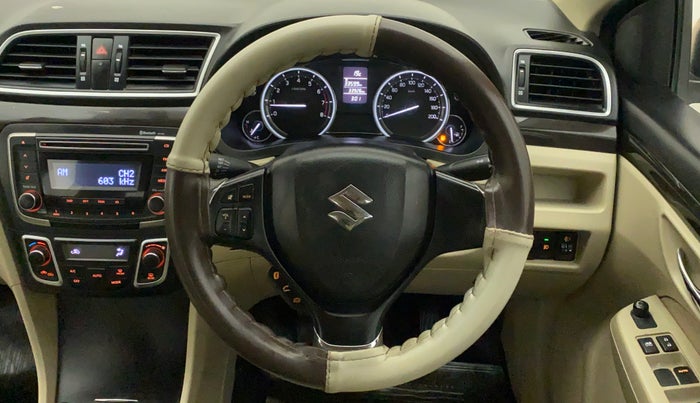 2016 Maruti Ciaz VXI+, Petrol, Manual, 33,926 km, Steering Wheel Close Up