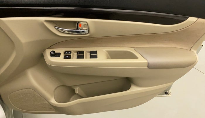 2016 Maruti Ciaz VXI+, Petrol, Manual, 33,926 km, Driver Side Door Panels Control