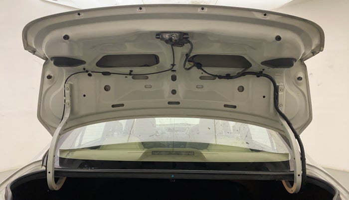 2016 Maruti Ciaz VXI+, Petrol, Manual, 33,926 km, Boot Door Open