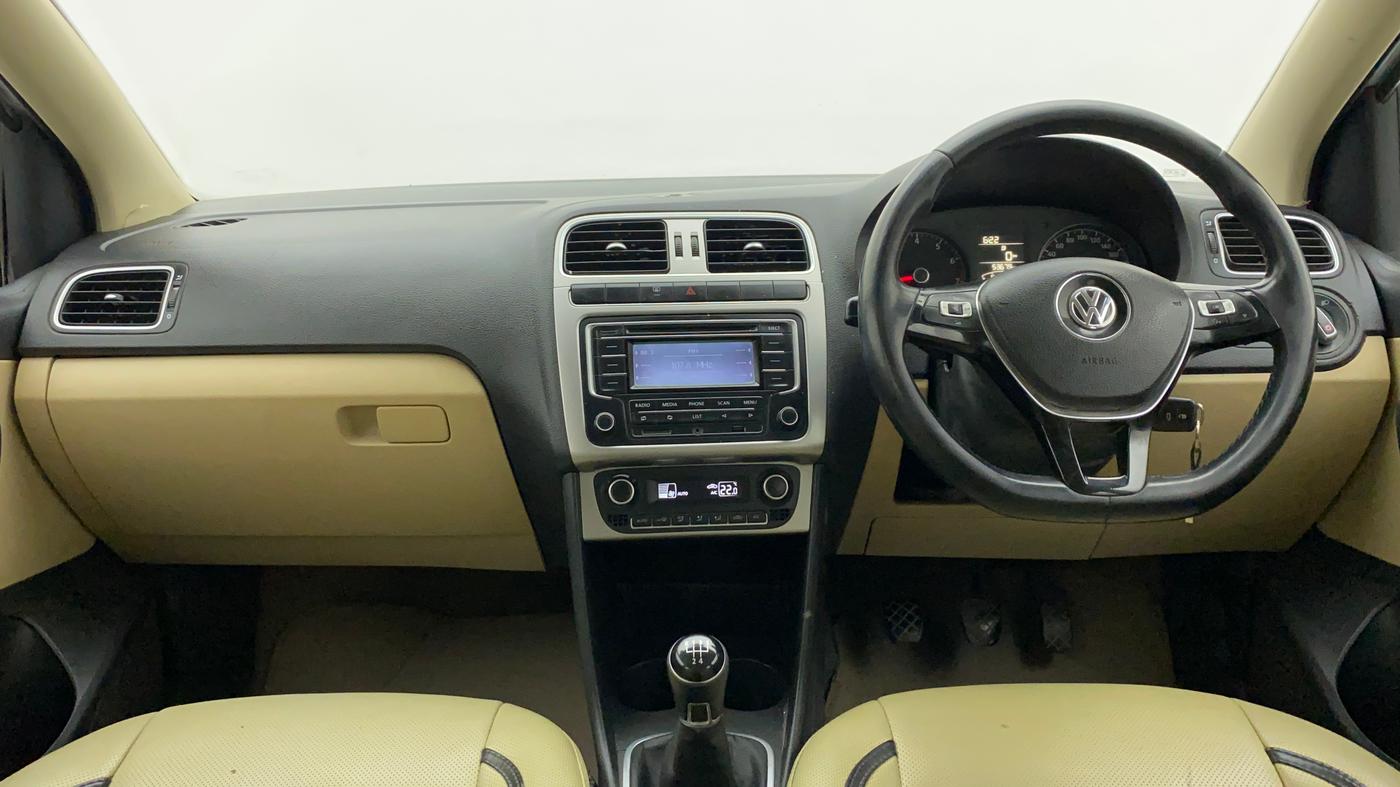 2014 Volkswagen Polo HIGHLINE1.2L, Petrol, Manual, 53,897 km, Dashboard