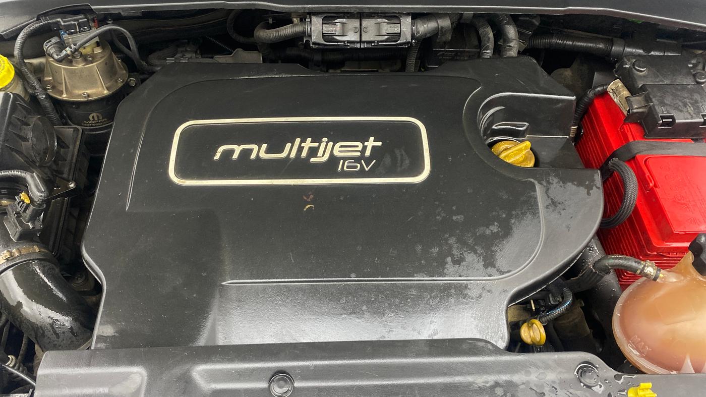 2018 Jeep Compass LIMITED (O) 2.0 DIESEL, Diesel, Manual, 1,22,447 km, Engine View