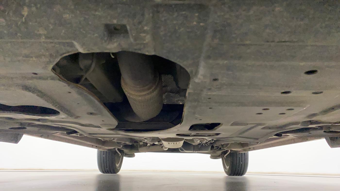 2022 Mahindra XUV300 W8 (O) 1.2 PETROL AMT, Petrol, Automatic, 8,444 km, Front Underbody