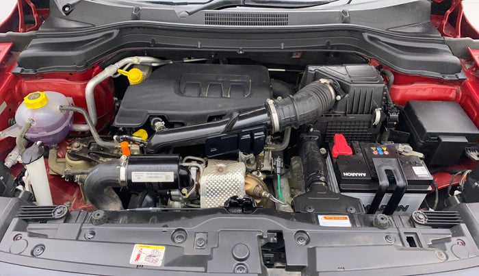 2022 Mahindra XUV300 W8 (O) 1.2 PETROL AMT, Petrol, Automatic, 8,444 km, Open Bonet