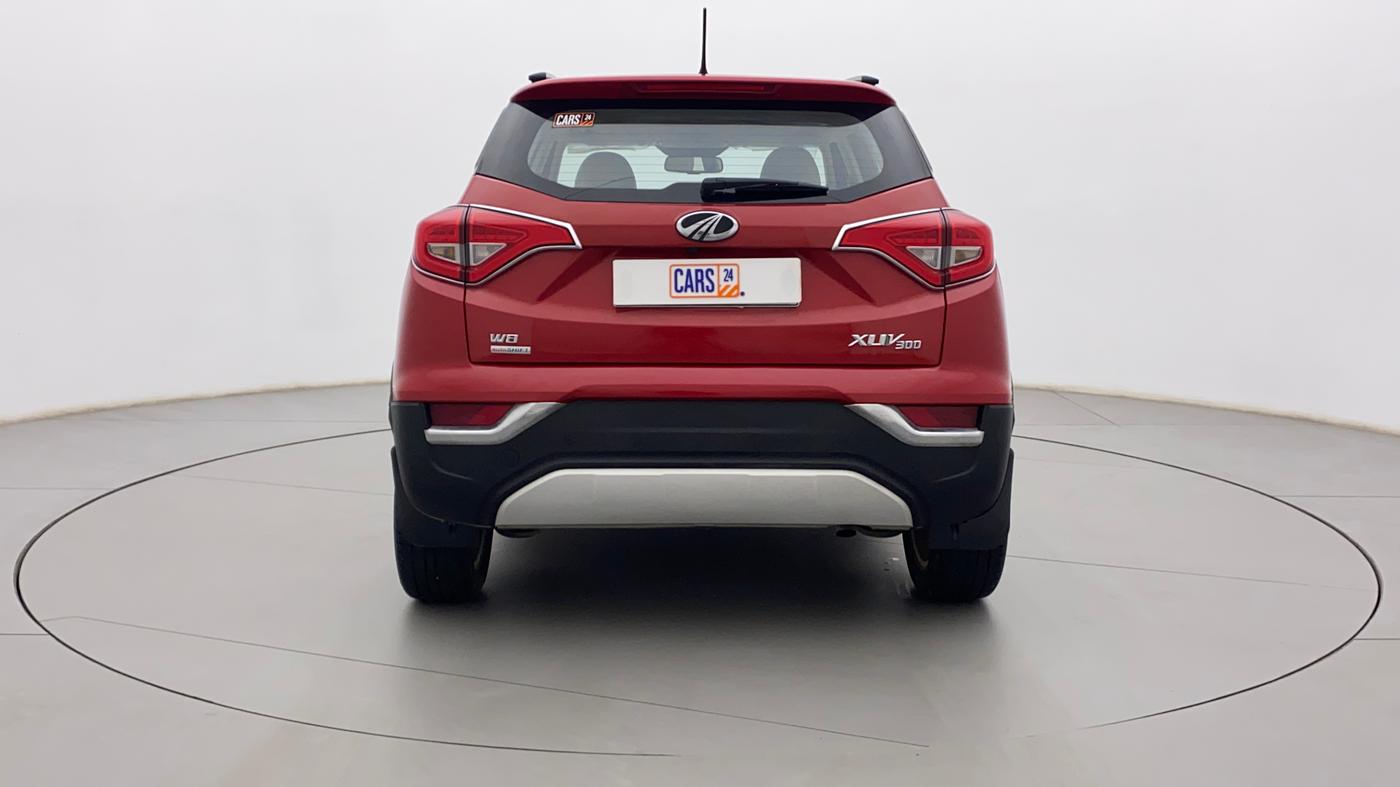 2022 Mahindra XUV300 W8 (O) 1.2 PETROL AMT, Petrol, Automatic, 8,444 km, Back/Rear