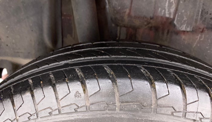2022 Maruti Swift VXI, Petrol, Manual, 17,534 km, Right Rear Tyre Tread