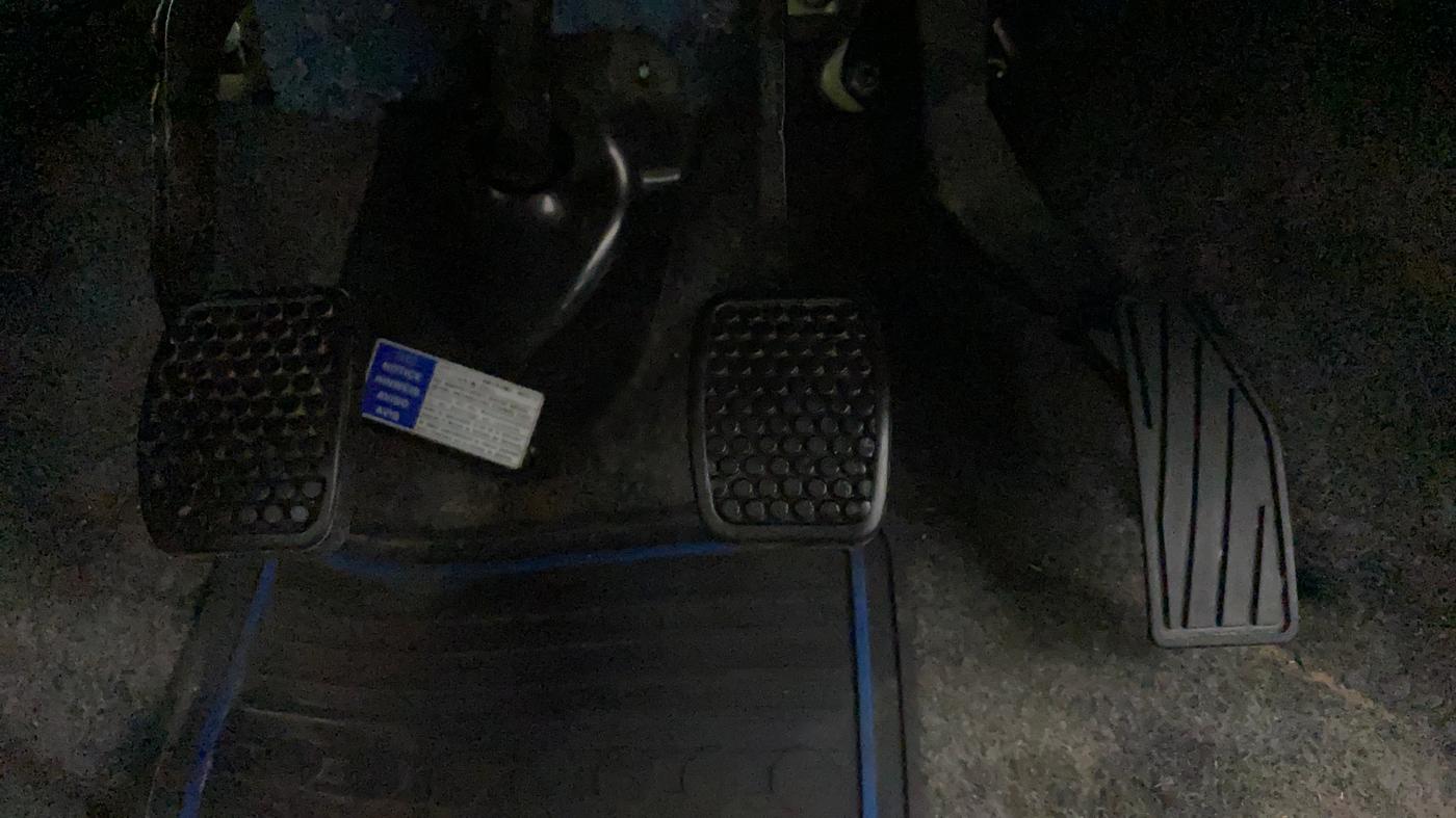 2019 Maruti Alto LXI, Petrol, Manual, 24,813 km, Pedals
