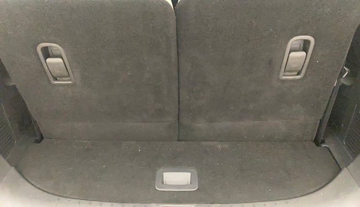 2021 Mahindra XUV700 AX 7 LUXURY P AT 7 STR, Petrol, Automatic, 44,322 km, Boot Inside