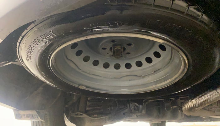 2021 Mahindra XUV700 AX 7 LUXURY P AT 7 STR, Petrol, Automatic, 44,322 km, Spare Tyre