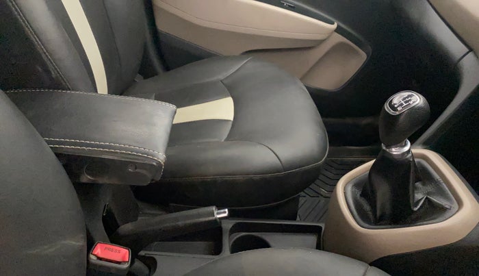 2014 Hyundai Grand i10 ASTA 1.2 KAPPA VTVT, Petrol, Manual, 84,362 km, Gear Lever