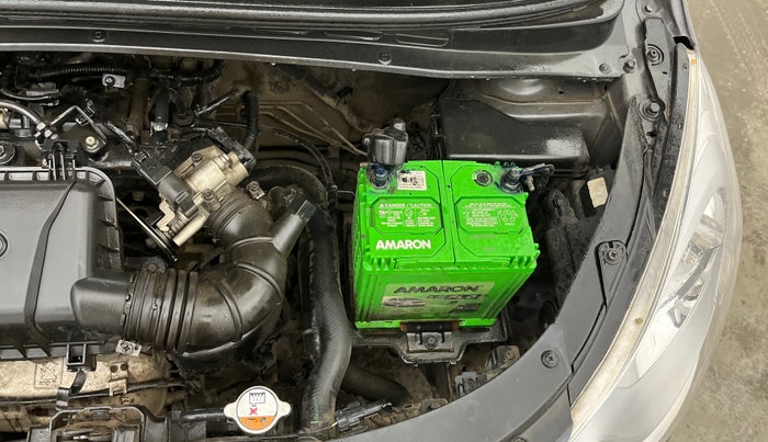 2014 Hyundai i10 SPORTZ 1.1, Petrol, Manual, 67,556 km, Engine View - Left