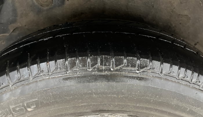 2014 Hyundai i10 SPORTZ 1.1, Petrol, Manual, 67,556 km, Right Rear Tyre Tread