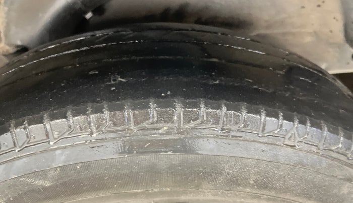 2014 Hyundai i10 SPORTZ 1.1, Petrol, Manual, 67,556 km, Left Rear Tyre Tread