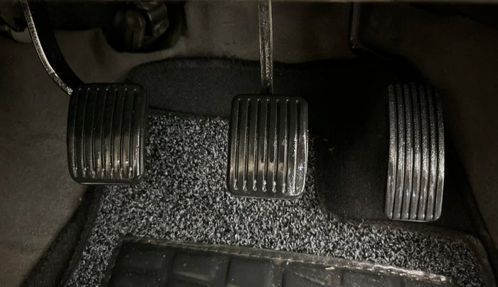 2014 Hyundai i10 SPORTZ 1.1, Petrol, Manual, 67,556 km, Pedals