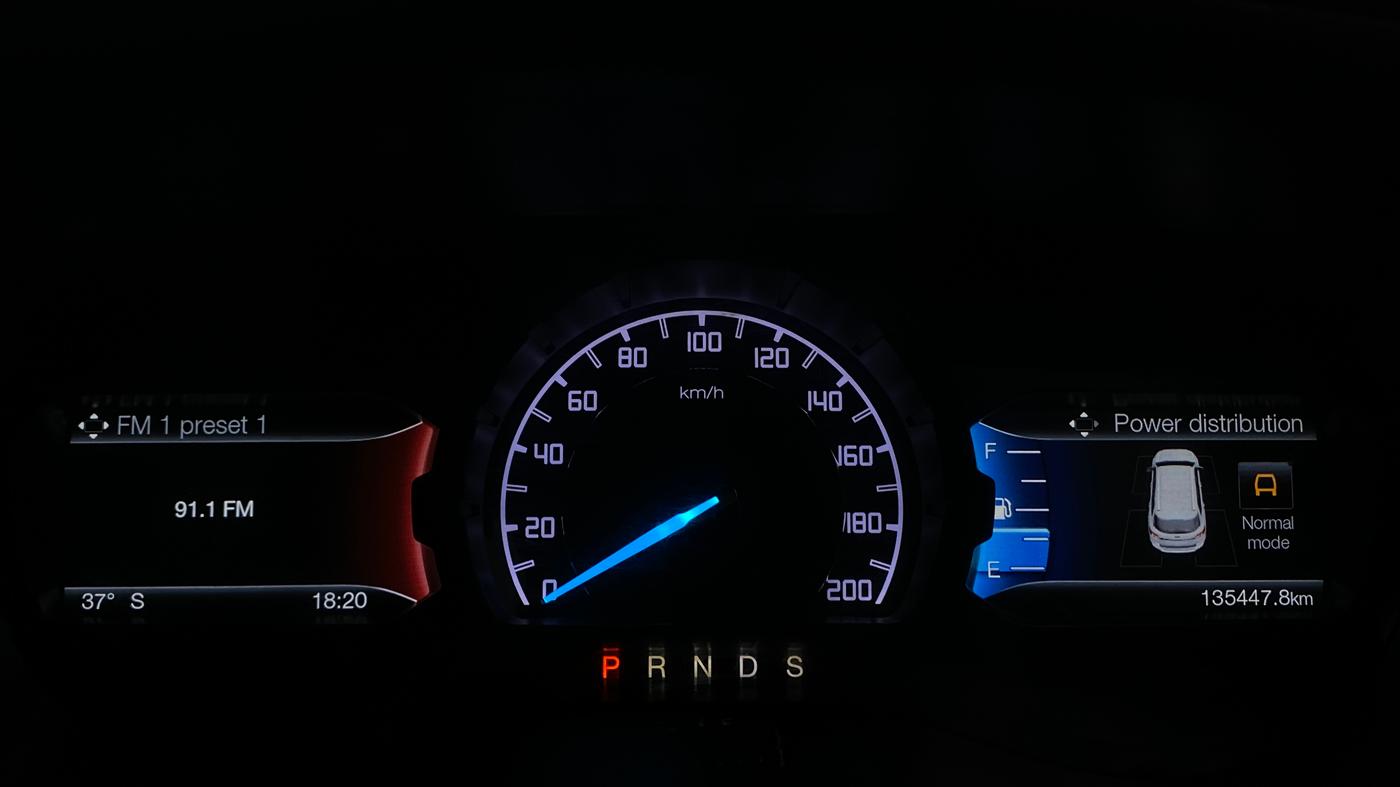 2017 Ford Endeavour TITANIUM 3.2 4X4 AT, Diesel, Automatic, 1,35,440 km, Odometer Image
