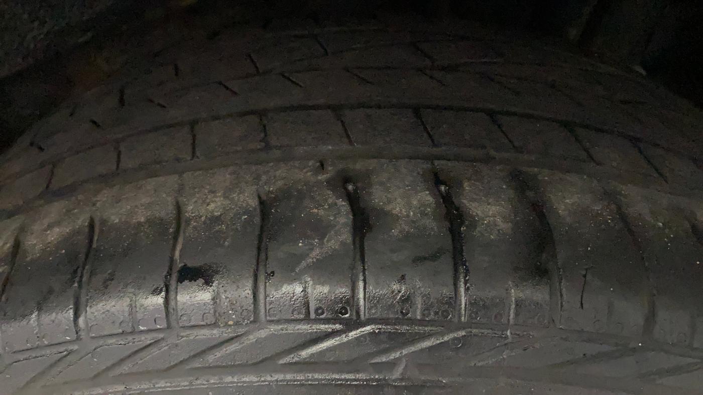 2019 Tata NEXON XZA PLUS PETROL, Petrol, Automatic, 33,857 km, Left Rear Tyre Tread