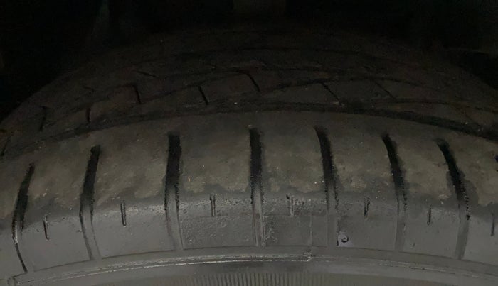 2019 Tata NEXON XZA PLUS PETROL, Petrol, Automatic, 33,857 km, Right Front Tyre Tread