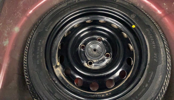 2016 Ford New Figo TITANIUM 1.2 PETROL MT, Petrol, Manual, 24,042 km, Spare Tyre