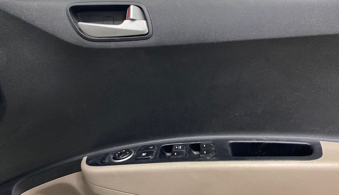 2017 Hyundai Grand i10 SPORTZ 1.2 KAPPA VTVT, Petrol, Manual, 59,686 km, Driver Side Door Panels Control