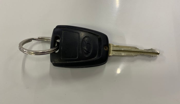 2017 Hyundai Grand i10 SPORTZ 1.2 KAPPA VTVT, Petrol, Manual, 59,686 km, Key Close Up